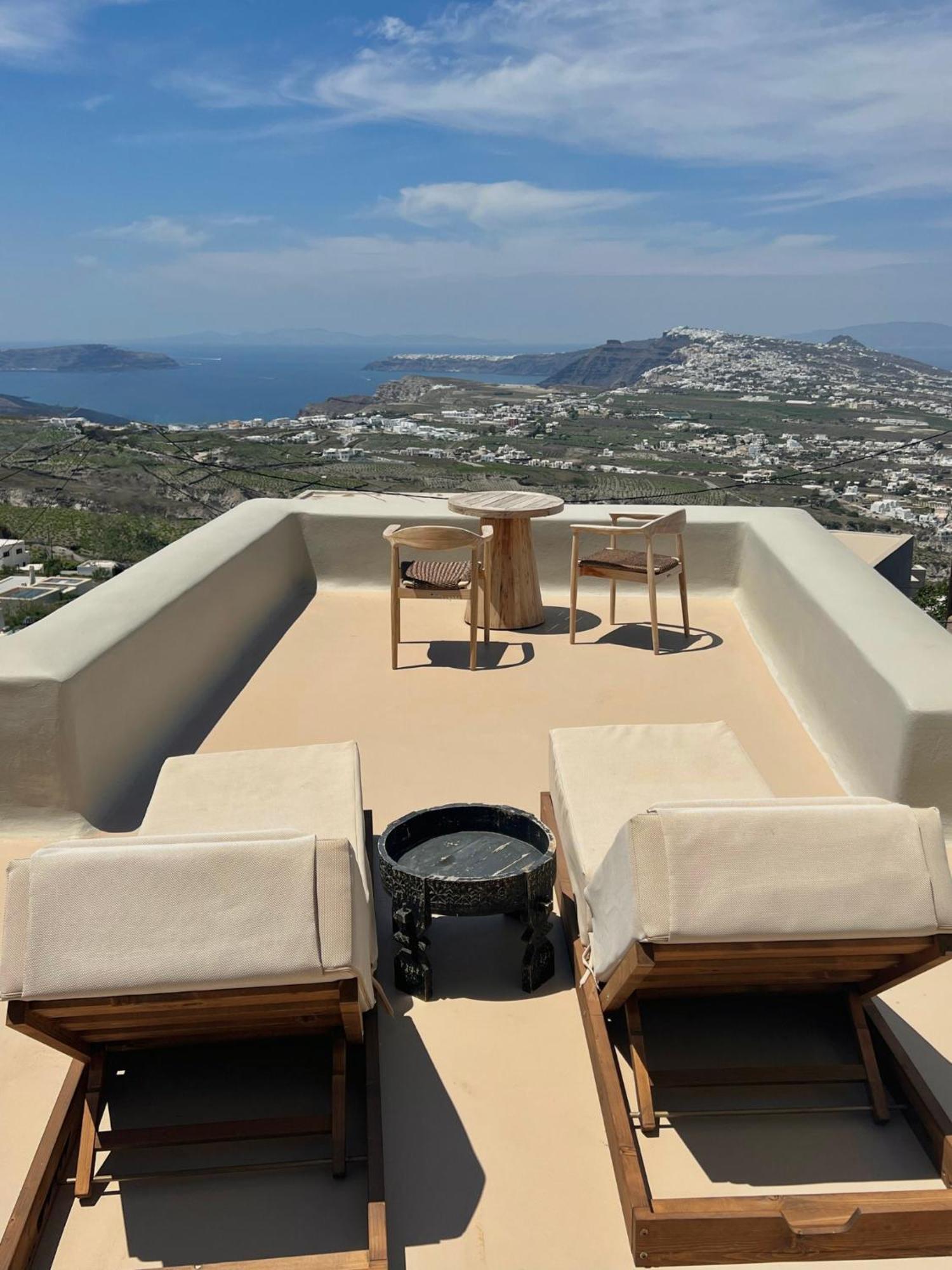 Luna Santorini Suites Pyrgos Kallistis ภายนอก รูปภาพ