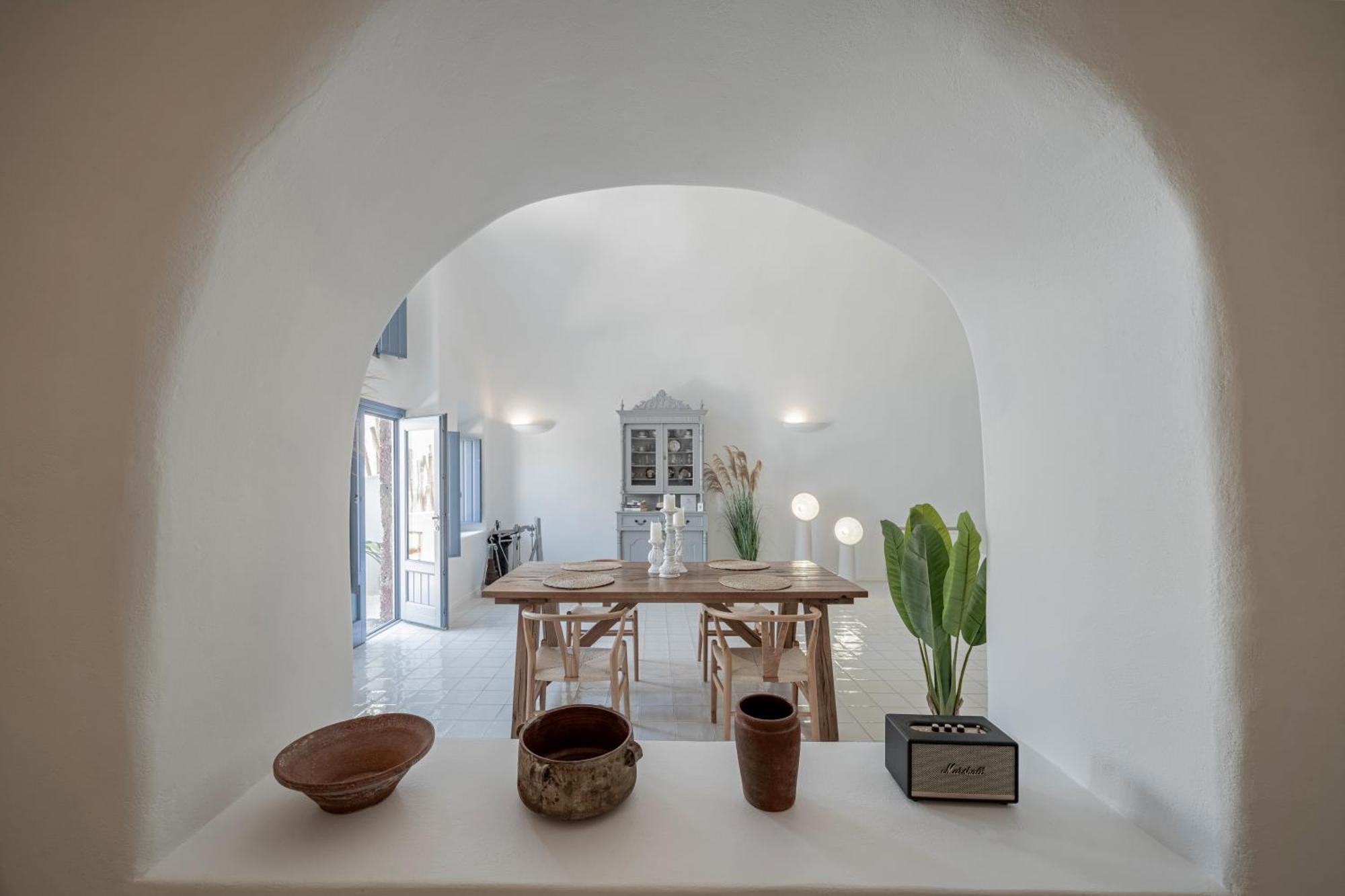 Luna Santorini Suites Pyrgos Kallistis ภายนอก รูปภาพ