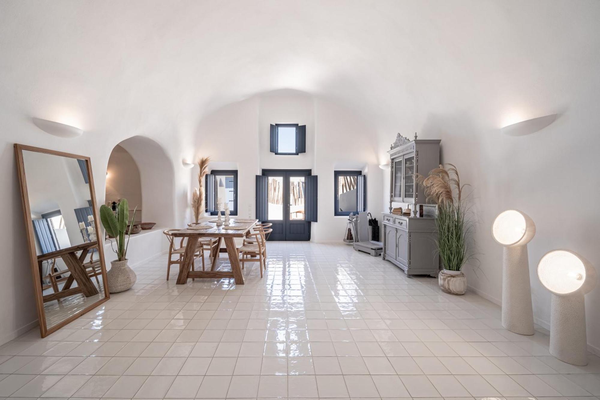 Luna Santorini Suites Pyrgos Kallistis ภายนอก รูปภาพ