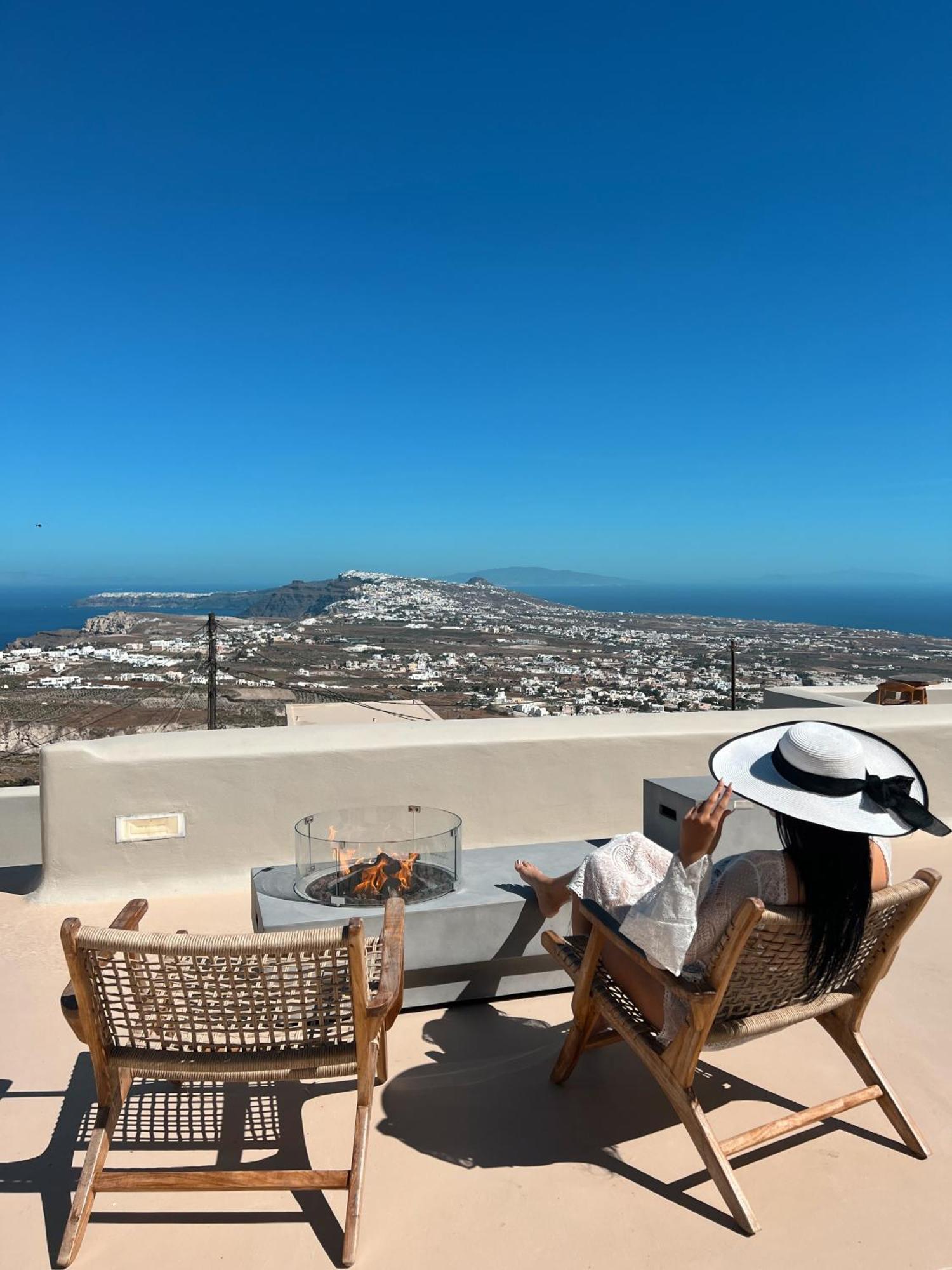 Luna Santorini Suites Pyrgos Kallistis ภายนอก รูปภาพ