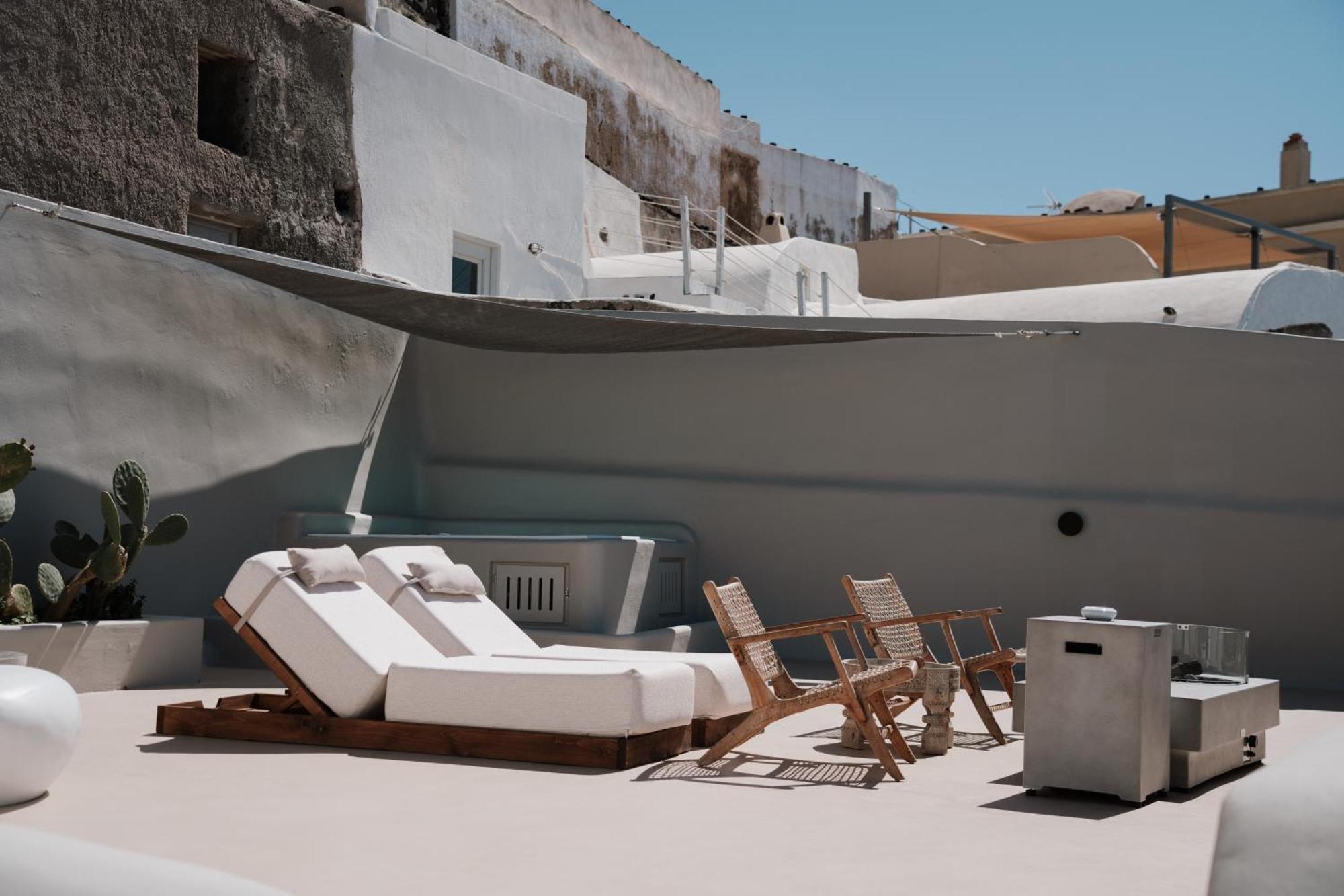 Luna Santorini Suites Pyrgos Kallistis ภายนอก รูปภาพ