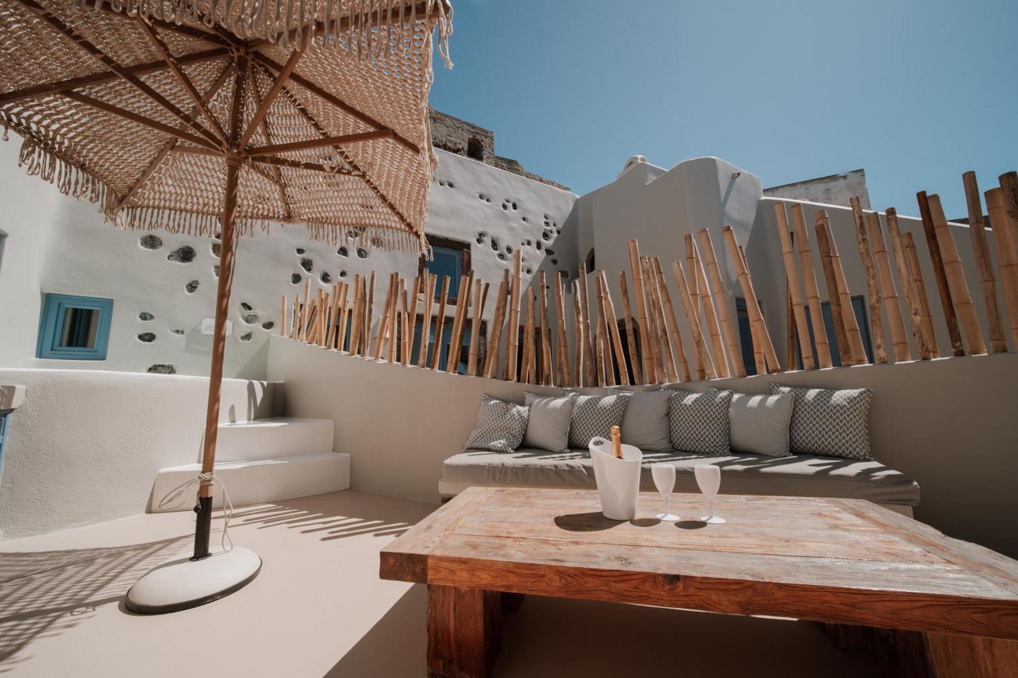 Luna Santorini Suites Pyrgos Kallistis ภายนอก รูปภาพ