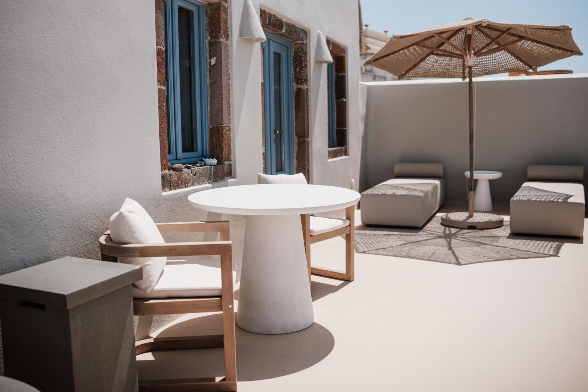 Luna Santorini Suites Pyrgos Kallistis ภายนอก รูปภาพ