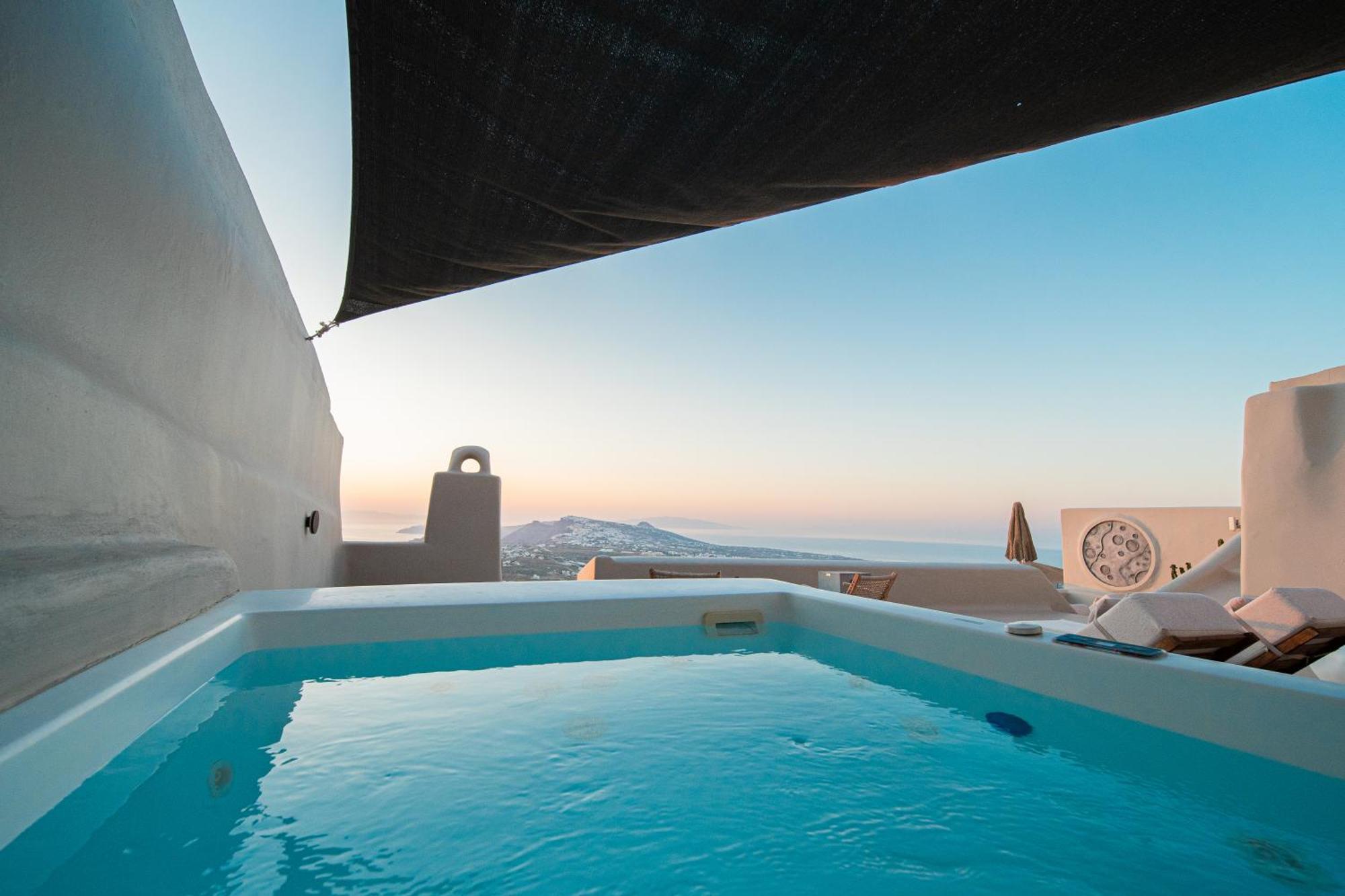 Luna Santorini Suites Pyrgos Kallistis ภายนอก รูปภาพ