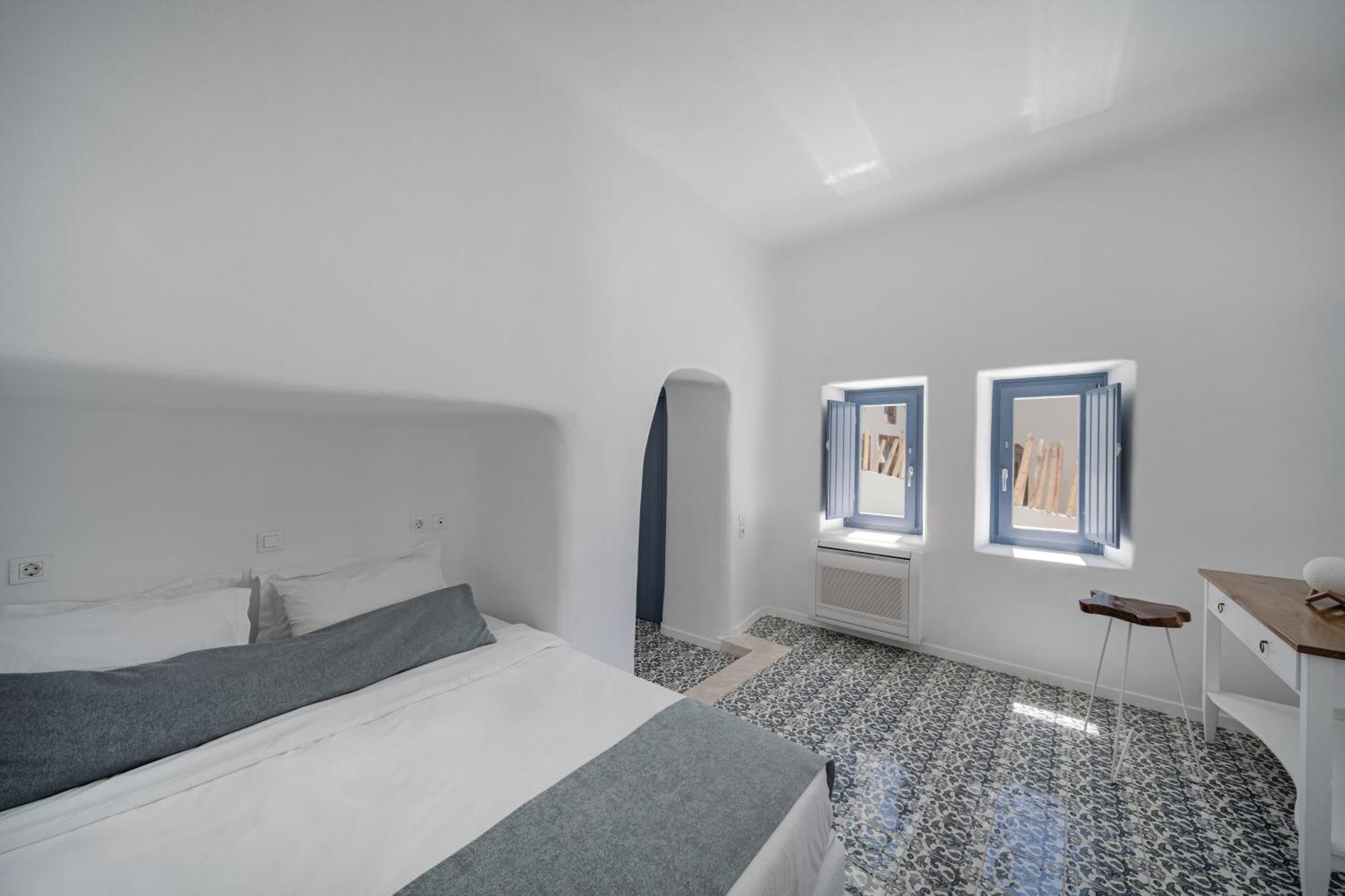 Luna Santorini Suites Pyrgos Kallistis ภายนอก รูปภาพ